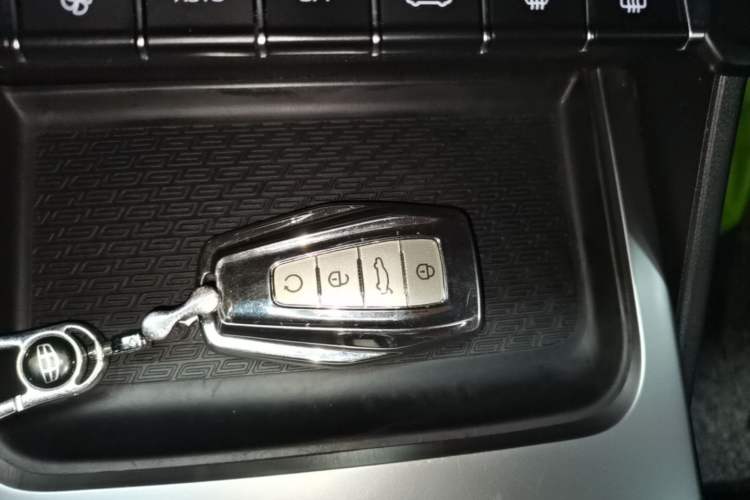Used Geely Auto Haoyue 2020 1.8TD DCT Luxury 7-Seater Vehicle Key