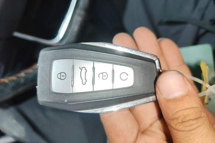 Used Geely Auto Haoyue 2020 1.8TD DCT Flagship 7-Seater Vehicle Key