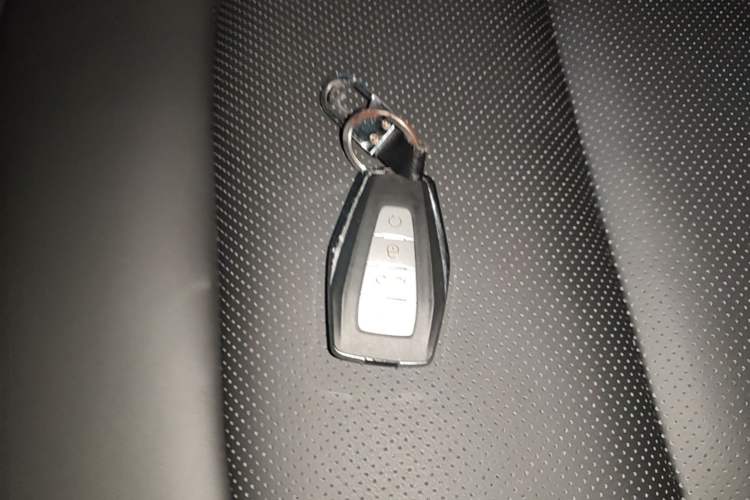 Used Geely Auto Haoyue 2020 1.8TD DCT Flagship 7-Seater Vehicle Key