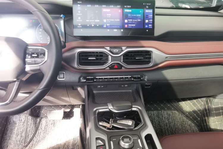 Used Geely Auto Haoyue 2022 1.8TD DCT Luxury 7-Seater Audio And AC Panel