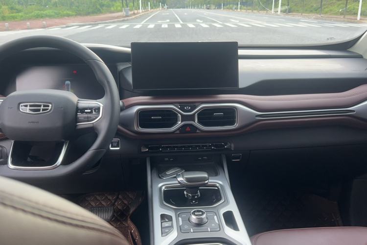 Used Geely Auto Haoyue 2022 1.8TD DCT Luxury 7-Seater Audio And AC Panel