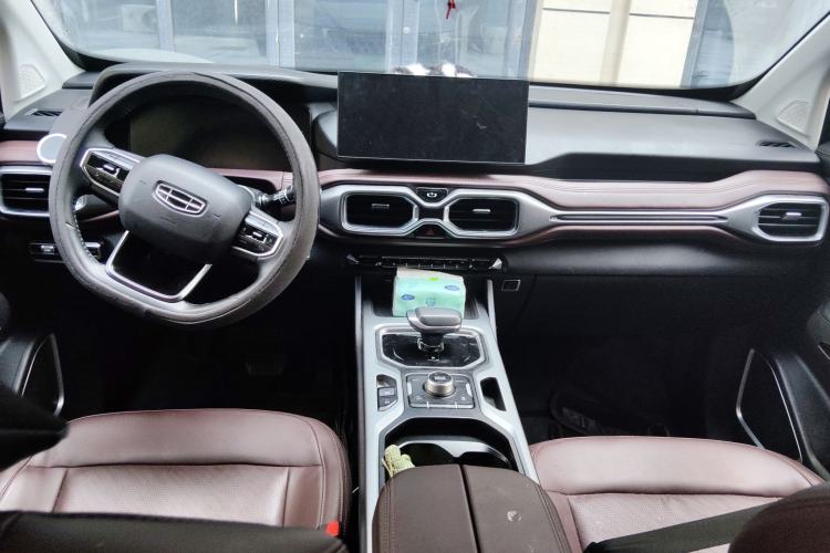 Used Geely Auto Haoyue 2022 1.8TD DCT Luxury 7-Seater Center Console