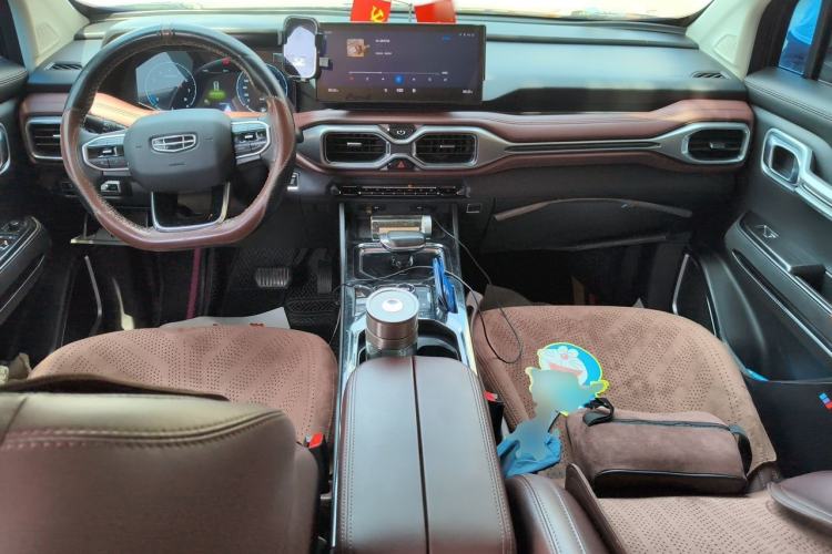 Used Geely Auto Haoyue 2022 1.8TD DCT Luxury 7-Seater Center Console