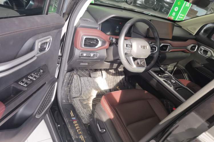 Used Geely Auto Haoyue 2022 1.8TD DCT Luxury 7-Seater Driver Seat