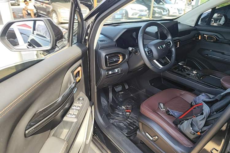 Used Geely Auto Haoyue 2022 1.8TD DCT Black Gold Limited Edition 7-Seater Driver Seat