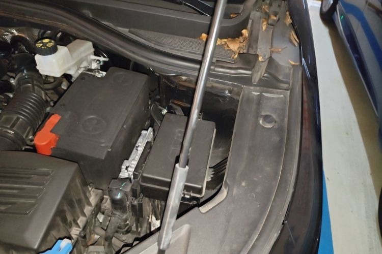 Used Geely Auto Haoyue 2022 1.8TD DCT Black Gold Limited Edition 7-Seater Engine Bay Left