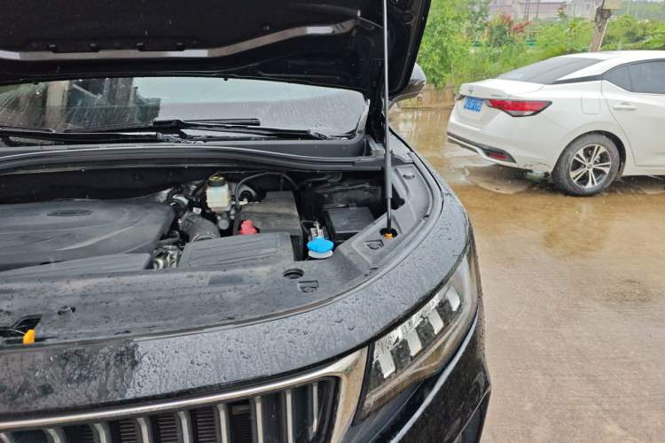 Used Geely Auto Haoyue 2022 1.8TD Automatic Prestige 7-Seater Engine Bay Left