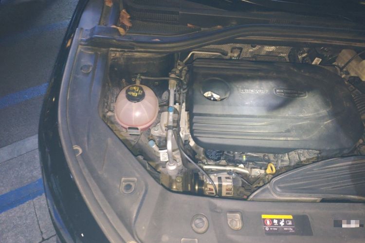 Used Geely Auto Haoyue 2022 1.8TD DCT Luxury 7-Seater Engine Bay Right