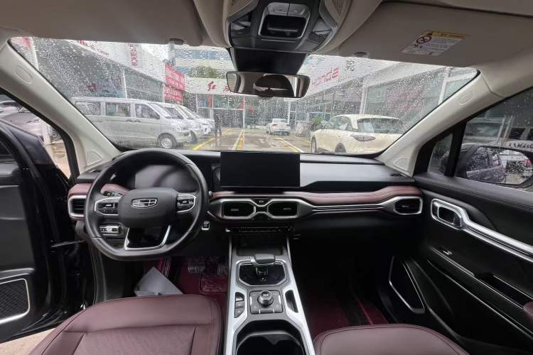 Used Geely Auto Haoyue 2022 1.8TD DCT Luxury 7-Seater Gear Lever