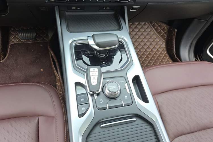 Used Geely Auto Haoyue 2022 1.8TD DCT Luxury 7-Seater Gear Lever