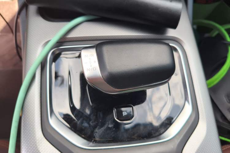 Used Geely Auto Haoyue 2022 1.8TD DCT Flagship 7-Seater Gear Lever