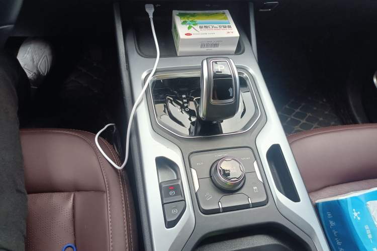 Used Geely Auto Haoyue 2022 1.8TD Automatic Prestige 7-Seater Gear Lever
