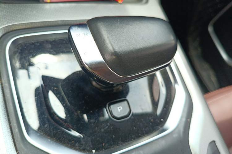 Used Geely Auto Haoyue 2022 1.8TD DCT Flagship 7-Seater Gear Lever