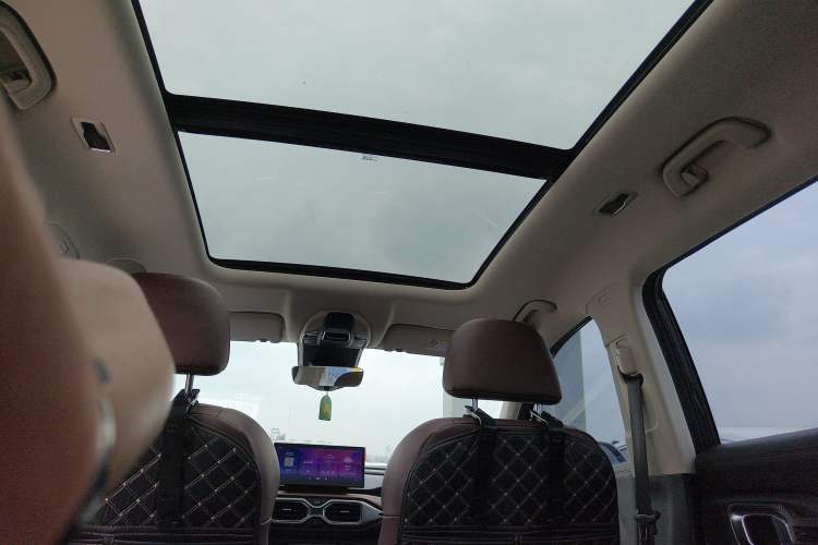 Used Geely Auto Haoyue 2022 1.8TD DCT Flagship 7-Seater Headliner