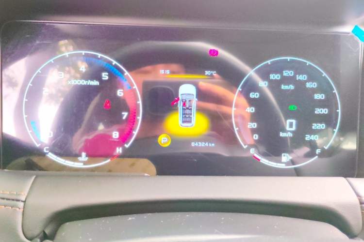 Used Geely Auto Haoyue 2022 1.8TD DCT Black Gold Limited Edition 7-Seater Instrument Cluster