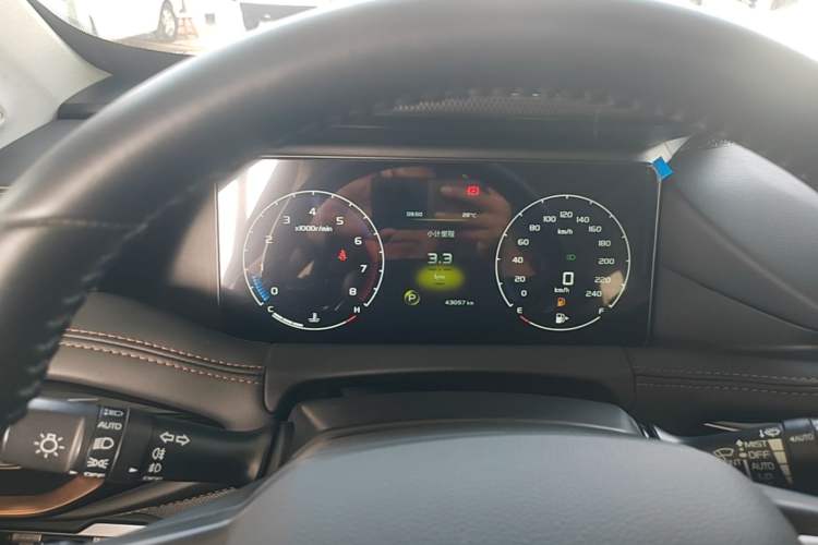Used Geely Auto Haoyue 2022 1.8TD DCT Black Gold Limited Edition 7-Seater Instrument Cluster