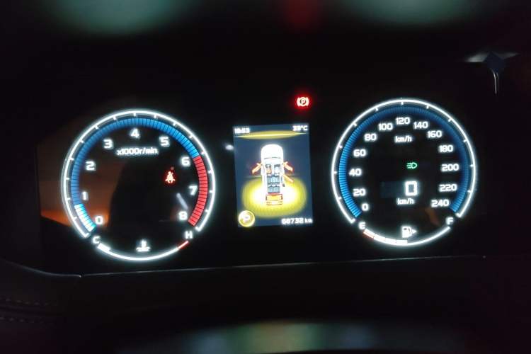 Used Geely Auto Haoyue 2022 1.8TD DCT Black Gold Limited Edition 7-Seater Instrument Cluster