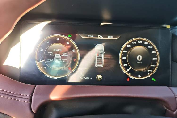 Used Geely Auto Haoyue 2022 1.8TD DCT Flagship 7-Seater Instrument Cluster