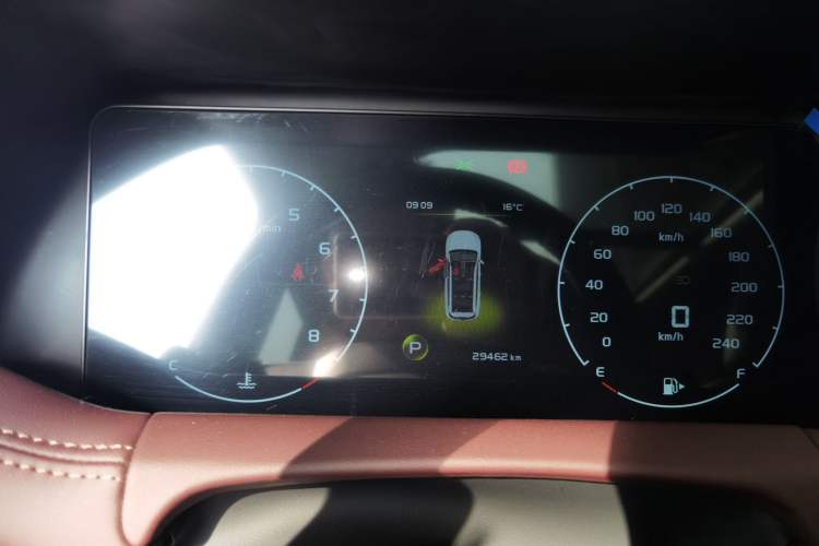 Used Geely Auto Haoyue 2022 1.8TD DCT Luxury 7-Seater Instrument Cluster