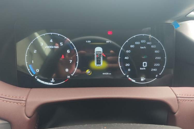 Used Geely Auto Haoyue 2022 1.8TD DCT Luxury 7-Seater Instrument Cluster