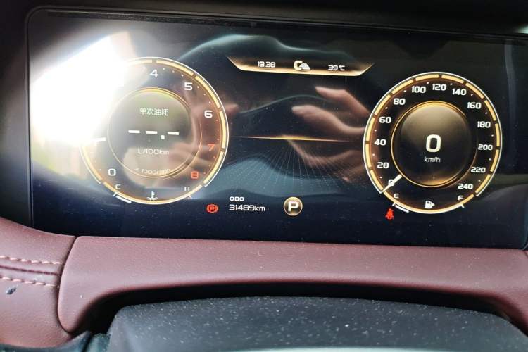 Used Geely Auto Haoyue 2022 1.8TD DCT Flagship 7-Seater Instrument Cluster