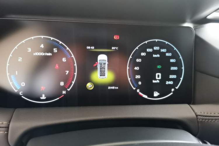Used Geely Auto Haoyue 2022 1.8TD DCT Black Gold Limited Edition 7-Seater Instrument Cluster