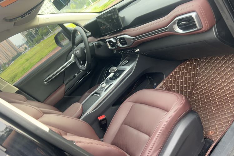 Used Geely Auto Haoyue 2022 1.8TD DCT Luxury 7-Seater Interior 12