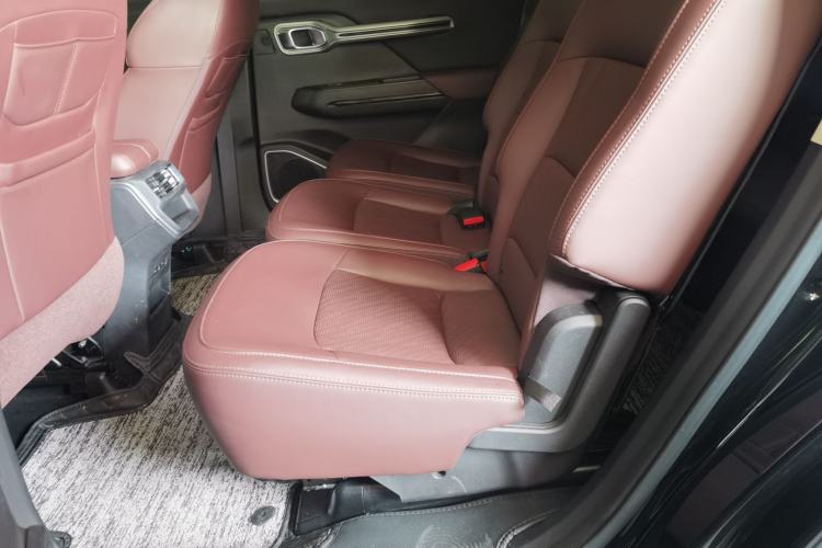 Used Geely Auto Haoyue 2022 1.8TD DCT Luxury 7-Seater Interior 4