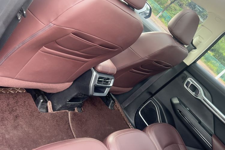 Used Geely Auto Haoyue 2022 1.8TD DCT Luxury 7-Seater Interior 6