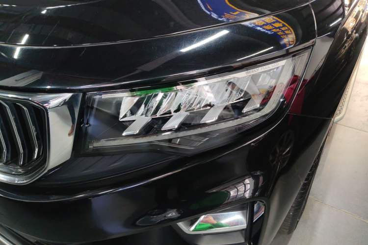 Used Geely Auto Haoyue 2022 1.8TD Automatic Prestige 7-Seater Left Front Headlight