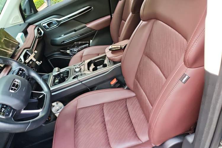 Used Geely Auto Haoyue 2022 1.8TD DCT Flagship 7-Seater Left Front Seat
