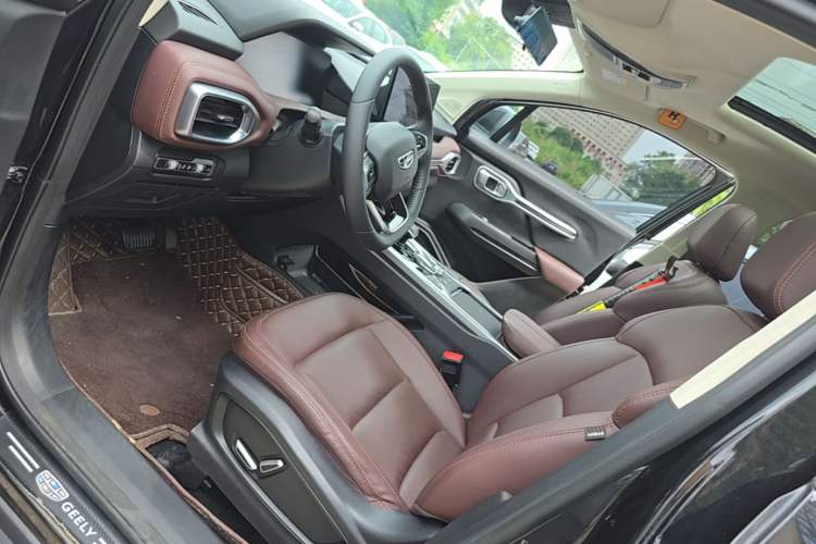 Used Geely Auto Haoyue 2022 1.8TD DCT Luxury 7-Seater Left Front Seat