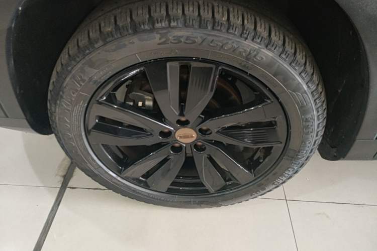 Used Geely Auto Haoyue 2022 1.8TD DCT Black Gold Limited Edition 7-Seater Left Front Wheel Hub
