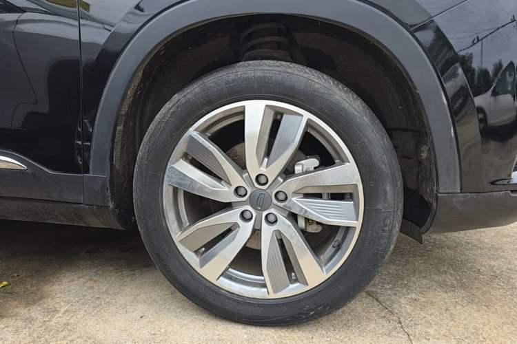 Used Geely Auto Haoyue 2022 1.8TD DCT Luxury 7-Seater Left Front Wheel Hub
