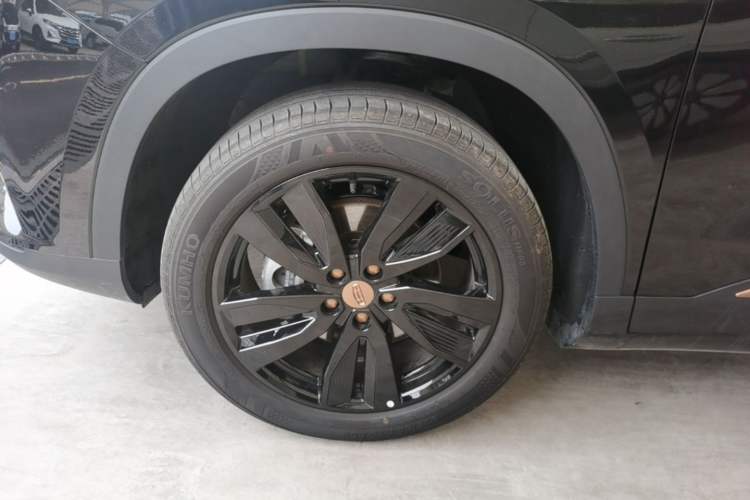 Used Geely Auto Haoyue 2022 1.8TD DCT Black Gold Limited Edition 7-Seater Left Front Wheel Hub