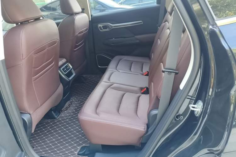 Used Geely Auto Haoyue 2022 1.8TD DCT Luxury Model 5 Seats Left Rear Seat