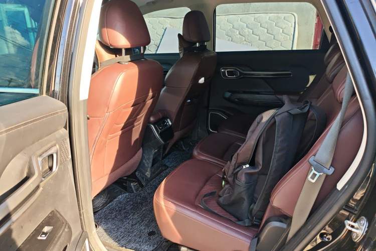 Used Geely Auto Haoyue 2022 1.8TD DCT Flagship 7-Seater Left Rear Seat