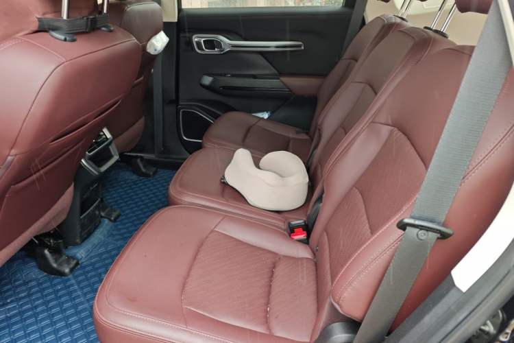 Used Geely Auto Haoyue 2022 1.8TD Automatic Prestige 7-Seater Left Rear Seat