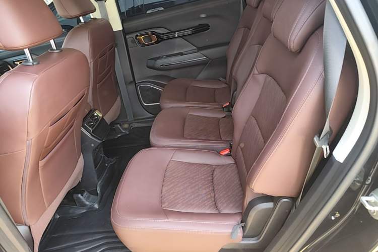 Used Geely Auto Haoyue 2022 1.8TD DCT Black Gold Limited Edition 7-Seater Left Rear Seat
