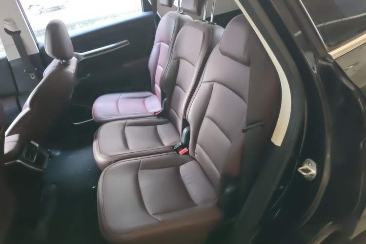 Used Geely Auto Haoyue 2022 1.8TD Automatic Prestige 7-Seater Left Rear Seat