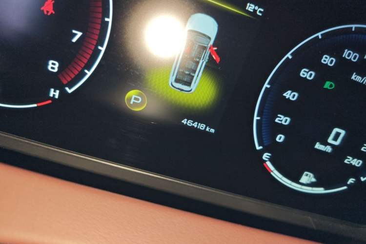 Used Geely Auto Haoyue 2022 1.8TD DCT Luxury 7-Seater Odometer Close Up