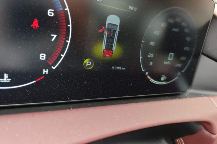 Used Geely Auto Haoyue 2022 1.8TD Automatic Prestige 7-Seater Odometer Close Up