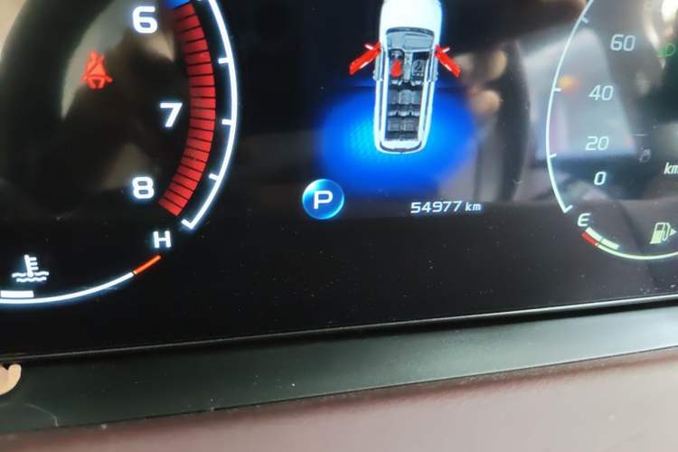 Used Geely Auto Haoyue 2022 1.8TD Automatic Prestige 7-Seater Odometer Close Up
