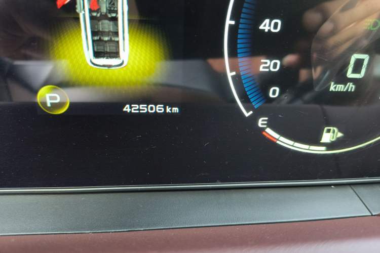 Used Geely Auto Haoyue 2022 1.8TD DCT Luxury 7-Seater Odometer Close Up