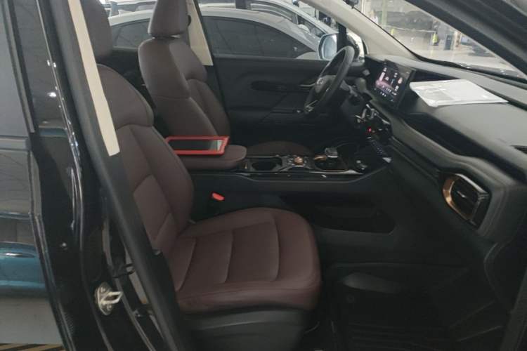 Used Geely Auto Haoyue 2022 1.8TD DCT Black Gold Limited Edition 7-Seater Right Front Seat