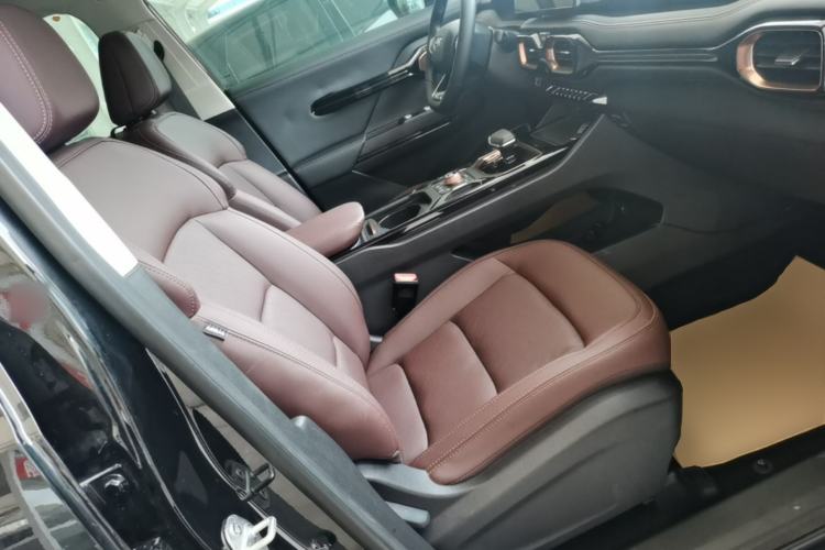 Used Geely Auto Haoyue 2022 1.8TD DCT Black Gold Limited Edition 7-Seater Right Front Seat