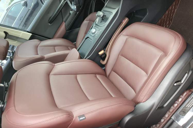 Used Geely Auto Haoyue 2022 1.8TD DCT Flagship 7-Seater Right Front Seat