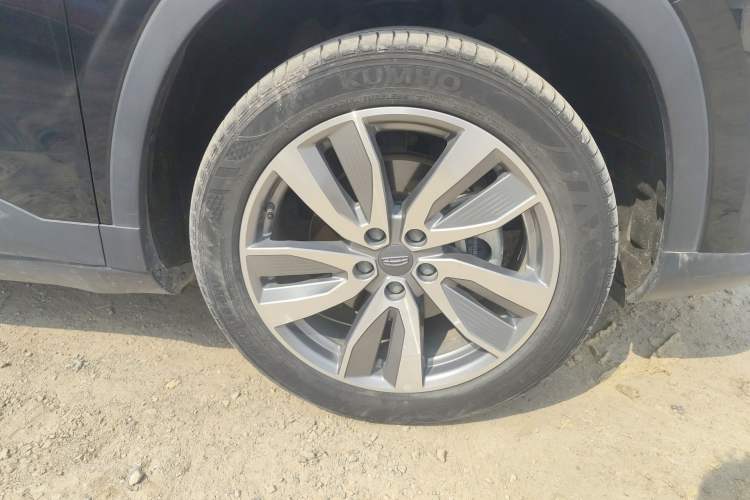 Used Geely Auto Haoyue 2022 1.8TD DCT Luxury 7-Seater Right Front Wheel Hub