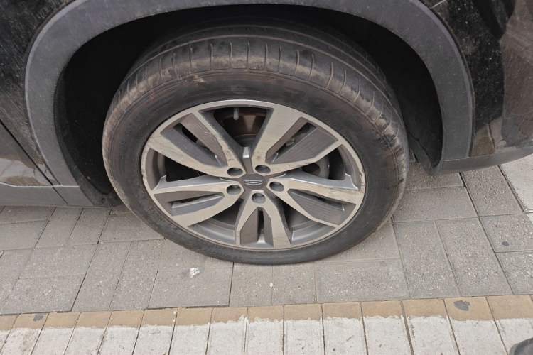 Used Geely Auto Haoyue 2022 1.8TD DCT Luxury 7-Seater Right Front Wheel Hub
