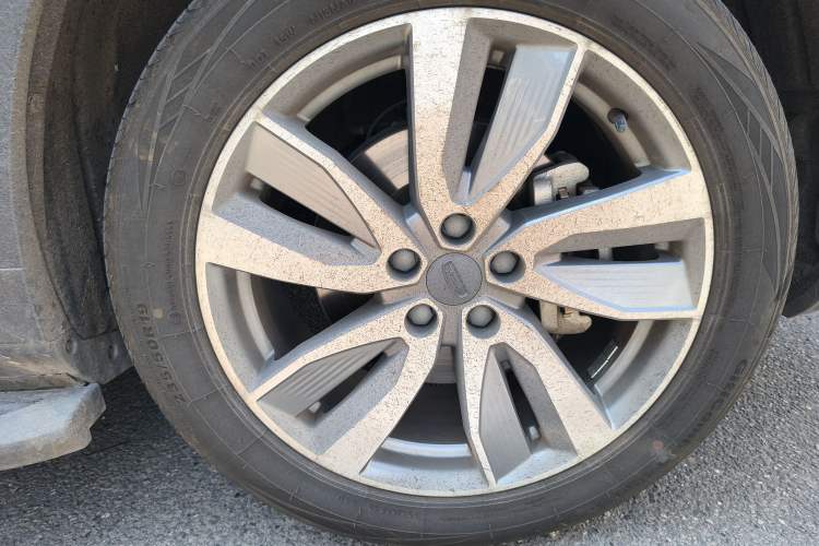 Used Geely Auto Haoyue 2022 1.8TD DCT Luxury 7-Seater Right Front Wheel Hub